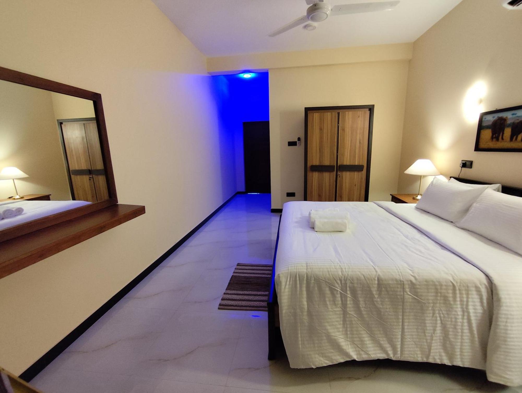 Villa Infinity Negombo Exterior photo